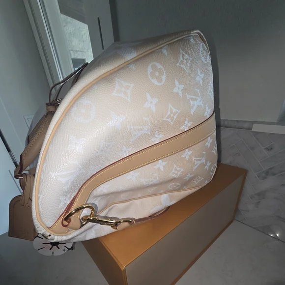 Louis Vuitton By The Pool Burme keepall 45 - Picture 8 of 16